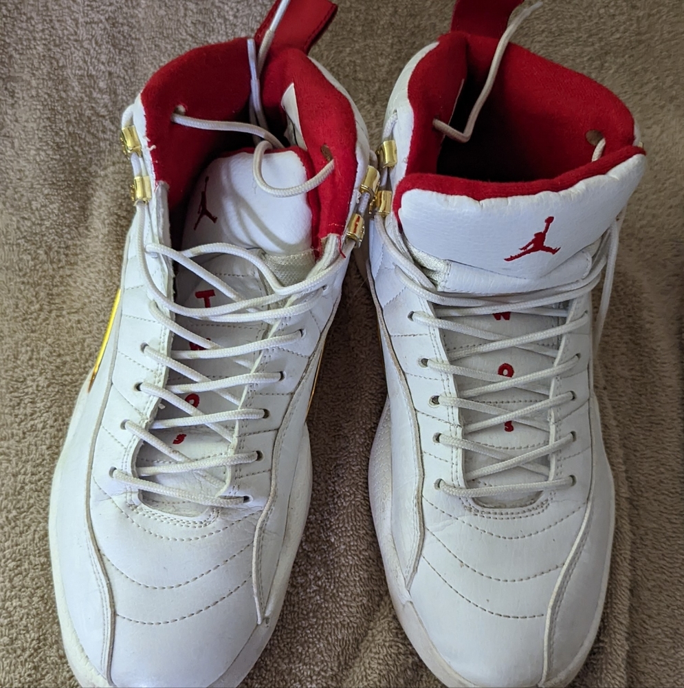 Air Jordan 12 fiba